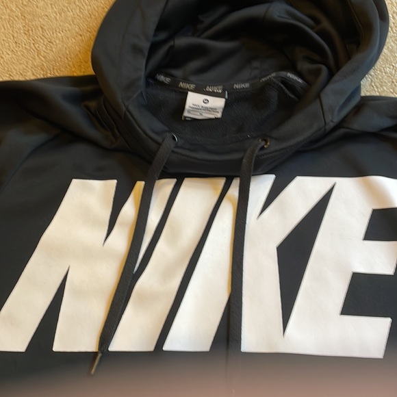 Nike black Therma-fit hoodie - Picture 4 of 5